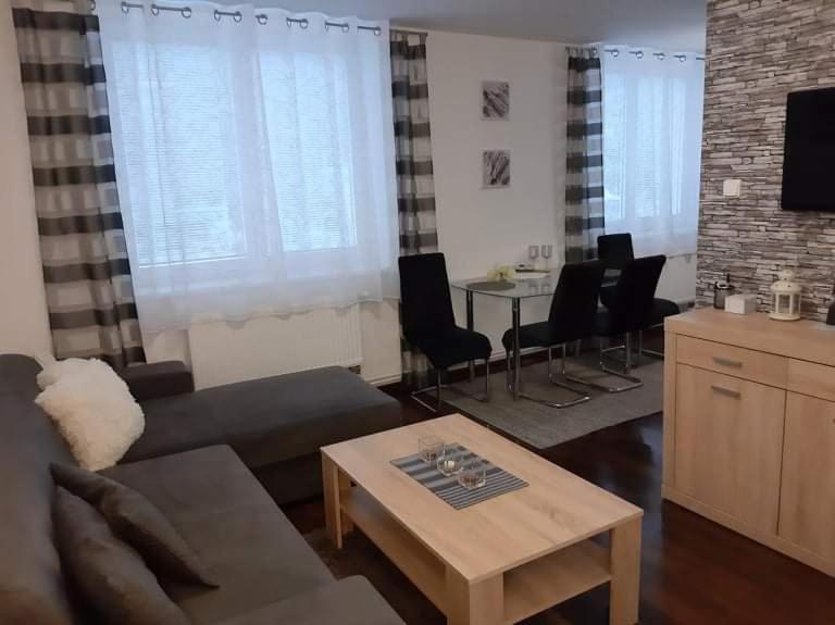 Apartman Pod Hradem Apartment Znojmo Luaran gambar