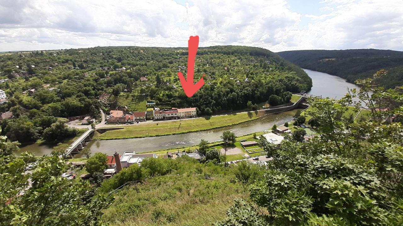 Apartman Pod Hradem Apartment Znojmo Luaran gambar