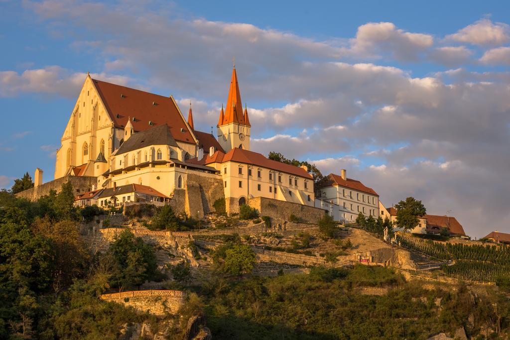 Apartman Pod Hradem Apartment Znojmo Luaran gambar