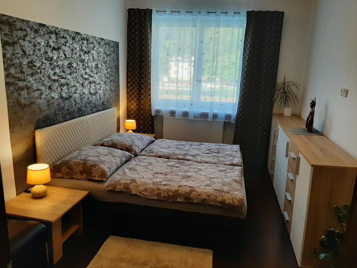 Apartman Pod Hradem Apartment Znojmo Luaran gambar